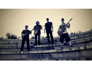 44 v klidu 44 v klidu