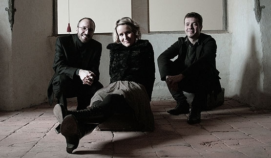 O touze a mnoha jejích podobách zpívá a hraje Jitka Šuranská Trio na novém albu Divé husy