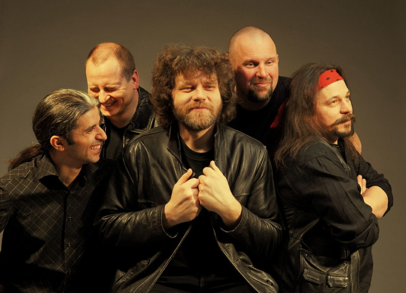 Mrakoplaš vydává k dvacátému výročí kapely album Hlídač
