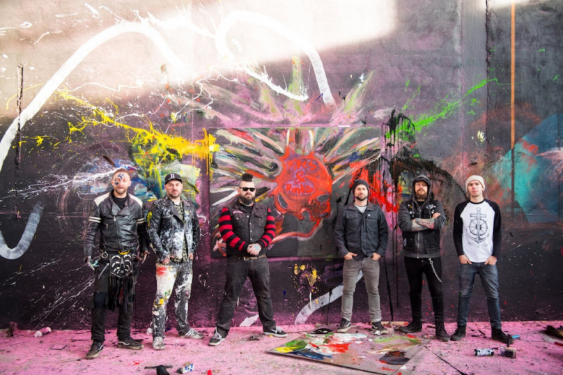 Pipes and Pints představují video-singl "Rebel in my Veins", propojující muziku s výtvarným uměním a ohlašují první koncerty