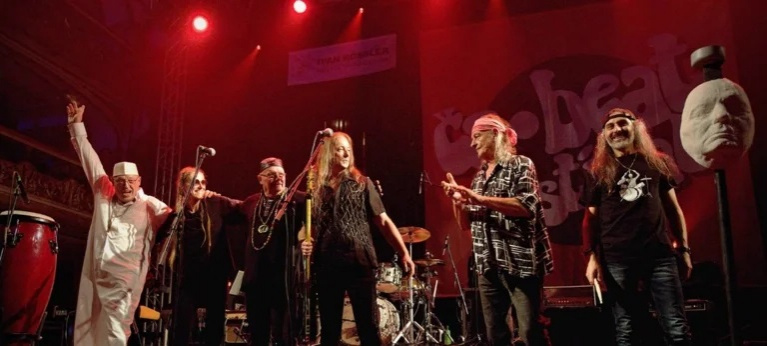 The Primitives Group ve Futuru